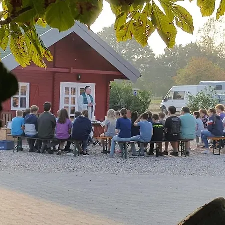 Kemp Blockhutte Wohlfuhlwagen Gastezimmer Moerenhof
