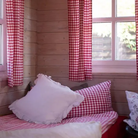 Kemp Blockhutte Wohlfuhlwagen Gastezimmer Moerenhof