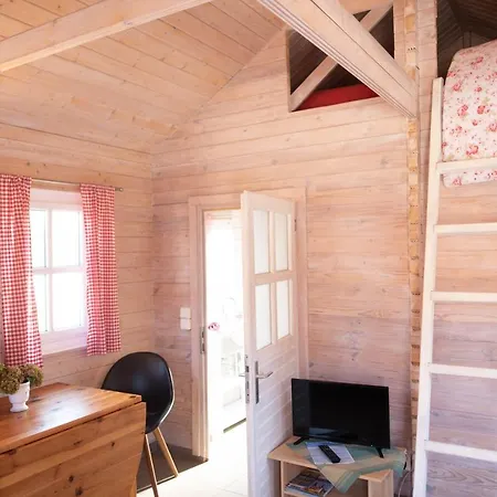 Kemp Blockhutte Wohlfuhlwagen Gastezimmer Moerenhof *